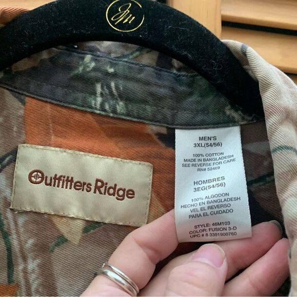 Outfitters Ridge Camo Button Up size 3XL - Picture 3 of 5